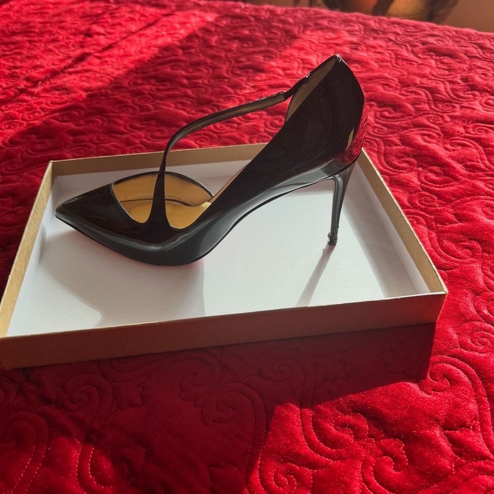 Elegant Black Stiletto Heels